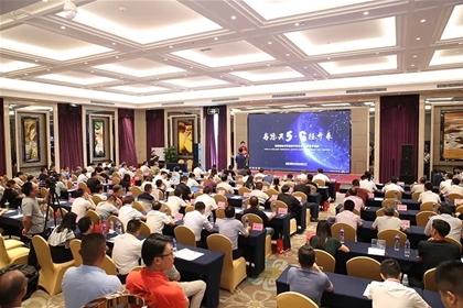 与您共5?G往开来 --人生就是搏精机新品面世 手艺引领5G智造